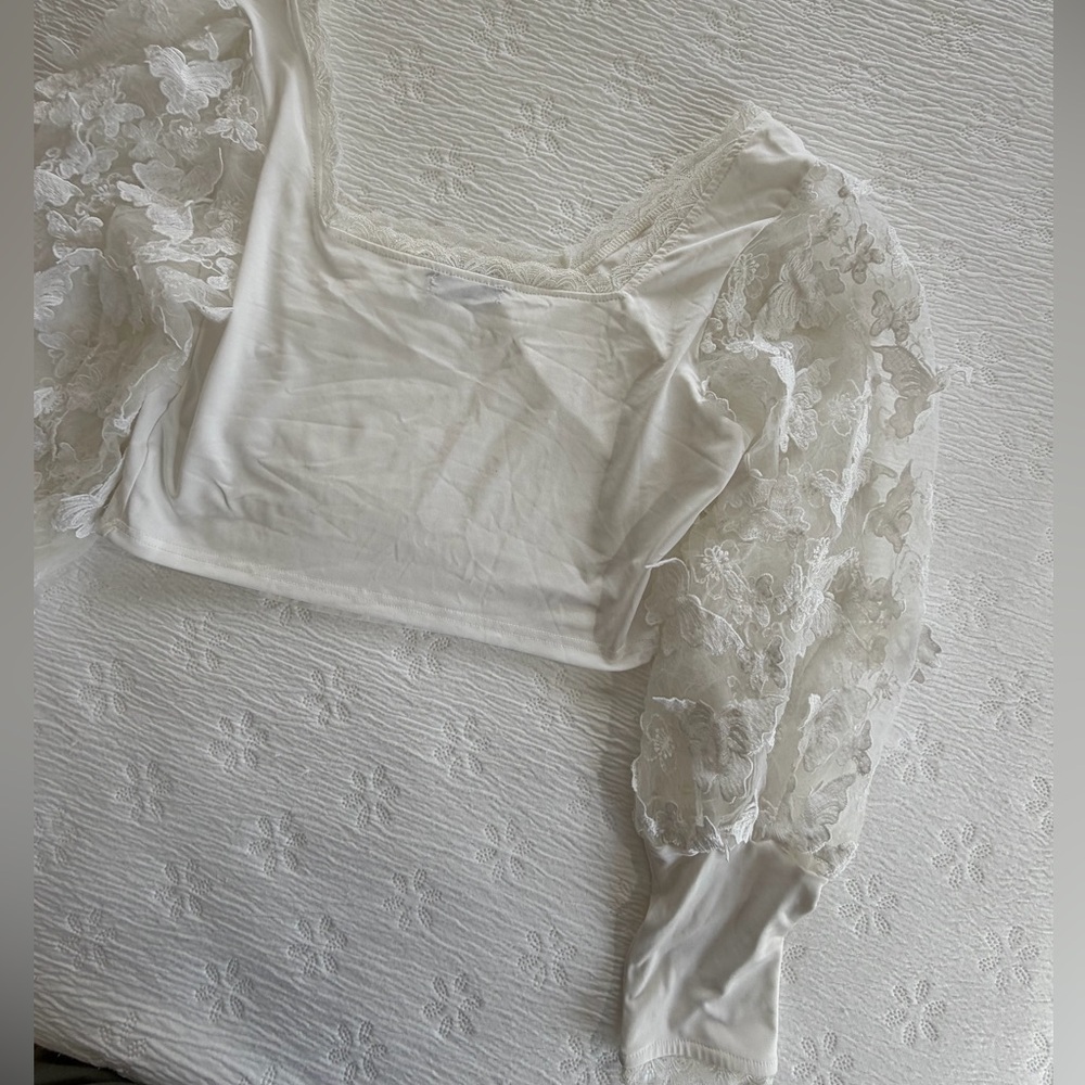 Crop Top white long lace butterfly applique sleeves size XL - Picture 10 of 10